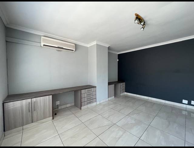 3 BEDROOM TOWNHOUSE FOR SALE IN THREE RIVERS PROPER